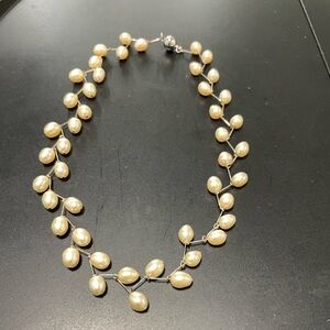 Elegant Pearl Necklace plus free earrings